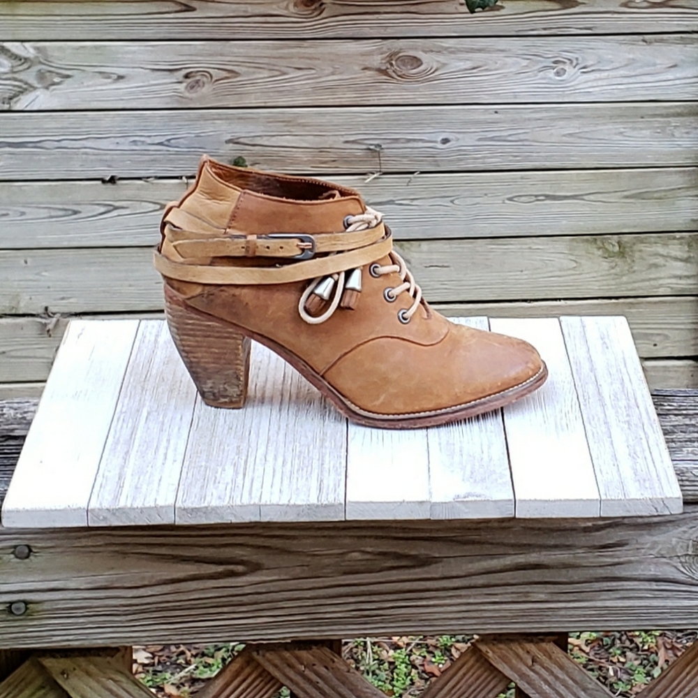 J Shoes Carson Ankle Boots Booties Lace Up Leather